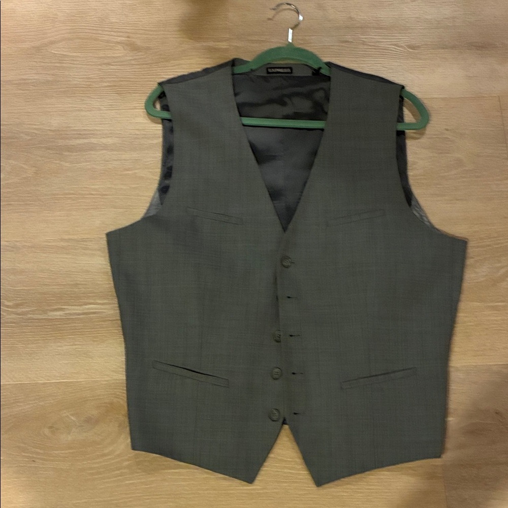 Mens Express Light Academia Gray Vest Size L worn 1x